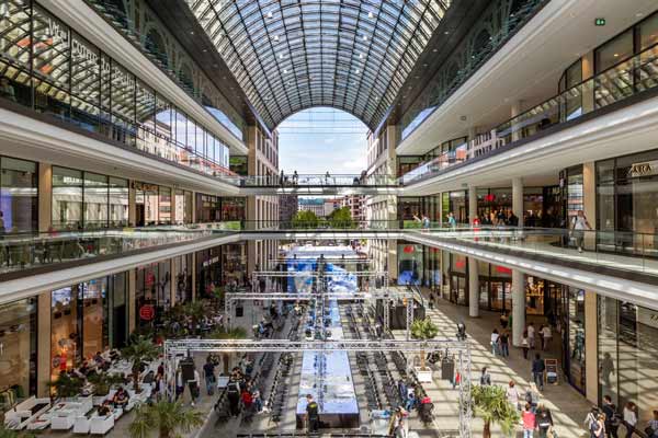 Do Large Enclosed Spaces Make You Feel Dizzy, Panicked & Anxious? Do Large Enclosed Spaces Make You Feel Dizzy, Panicked & Anxious?